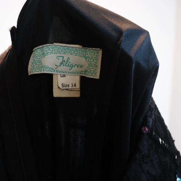 Vintage Filigree dress with sequins and beaded fringe size 14 - Picture 6 of 6